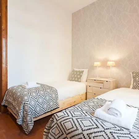 Rossio Vintage Two-bedroom - By Lu Holidays Апартаменты Лиссабон