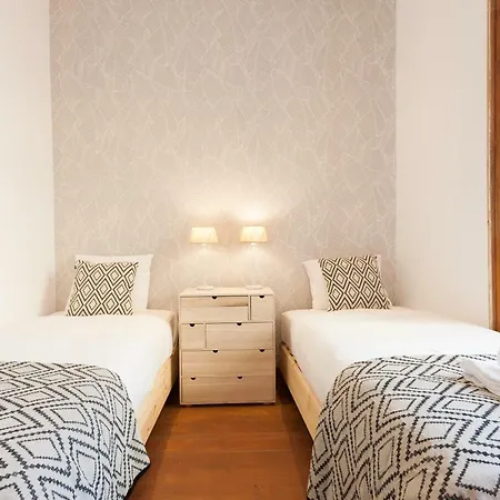 Rossio Vintage Two-bedroom - By Lu Holidays Апартаменты Лиссабон