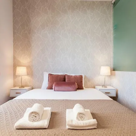 Rossio Vintage Two-bedroom - By Lu Holidays Апартаменты