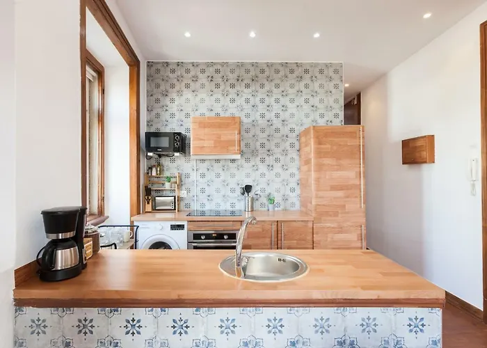 Rossio Vintage Two-bedroom - By Lu Holidays Lisboa